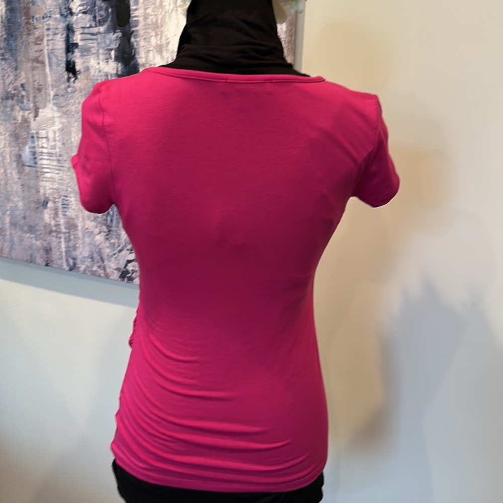 White House Black Market XS shirt sleeve fuschia top - Picture 4 of 6